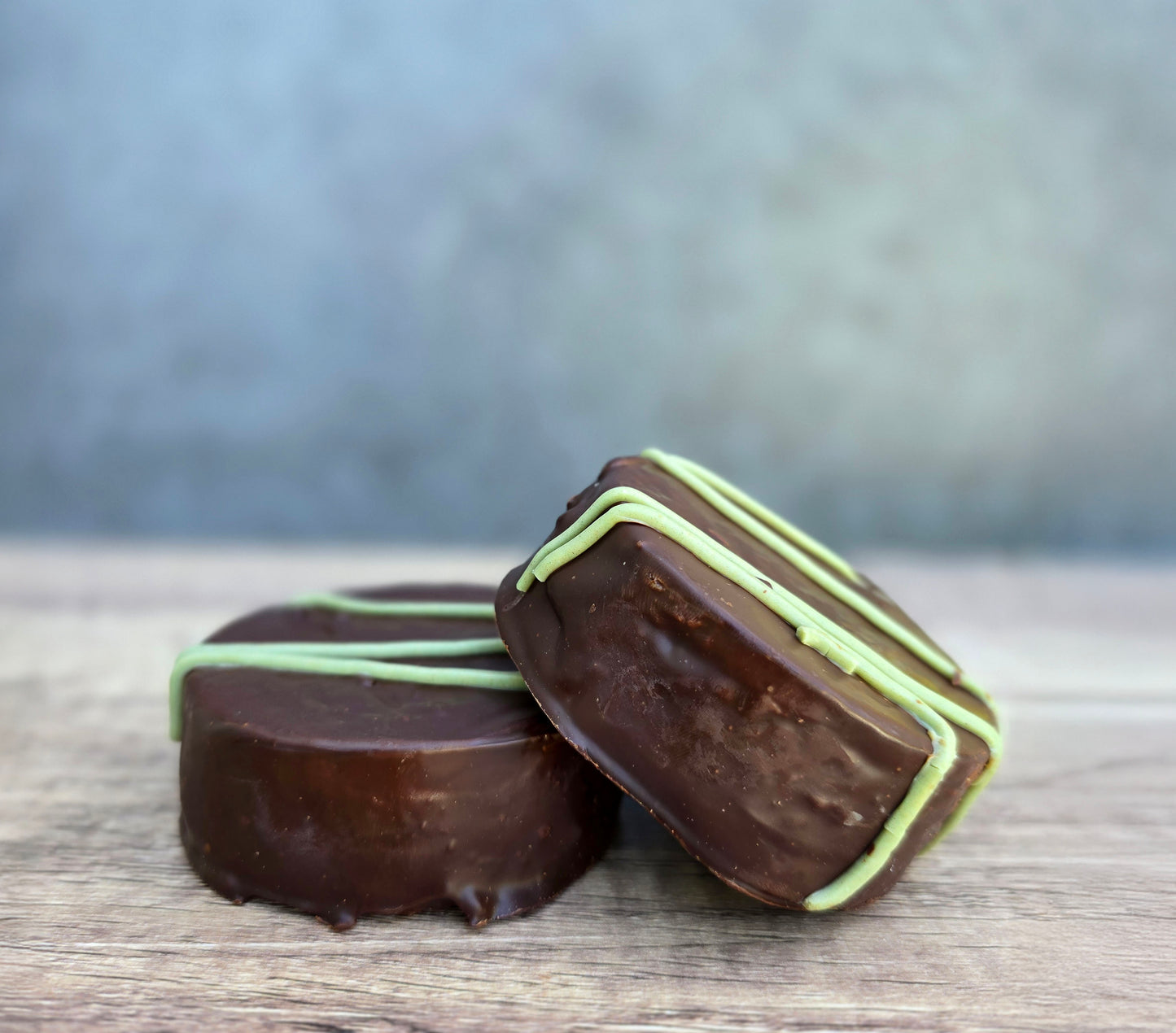 Dubai Pistachio Dark Chocolate Alfajores